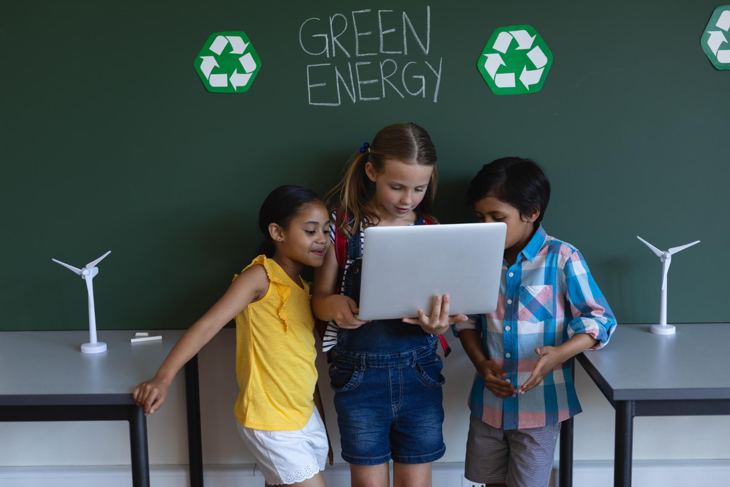 A Green Future: How CIS Runs on Solar Energy and Bans Plastic on Campus